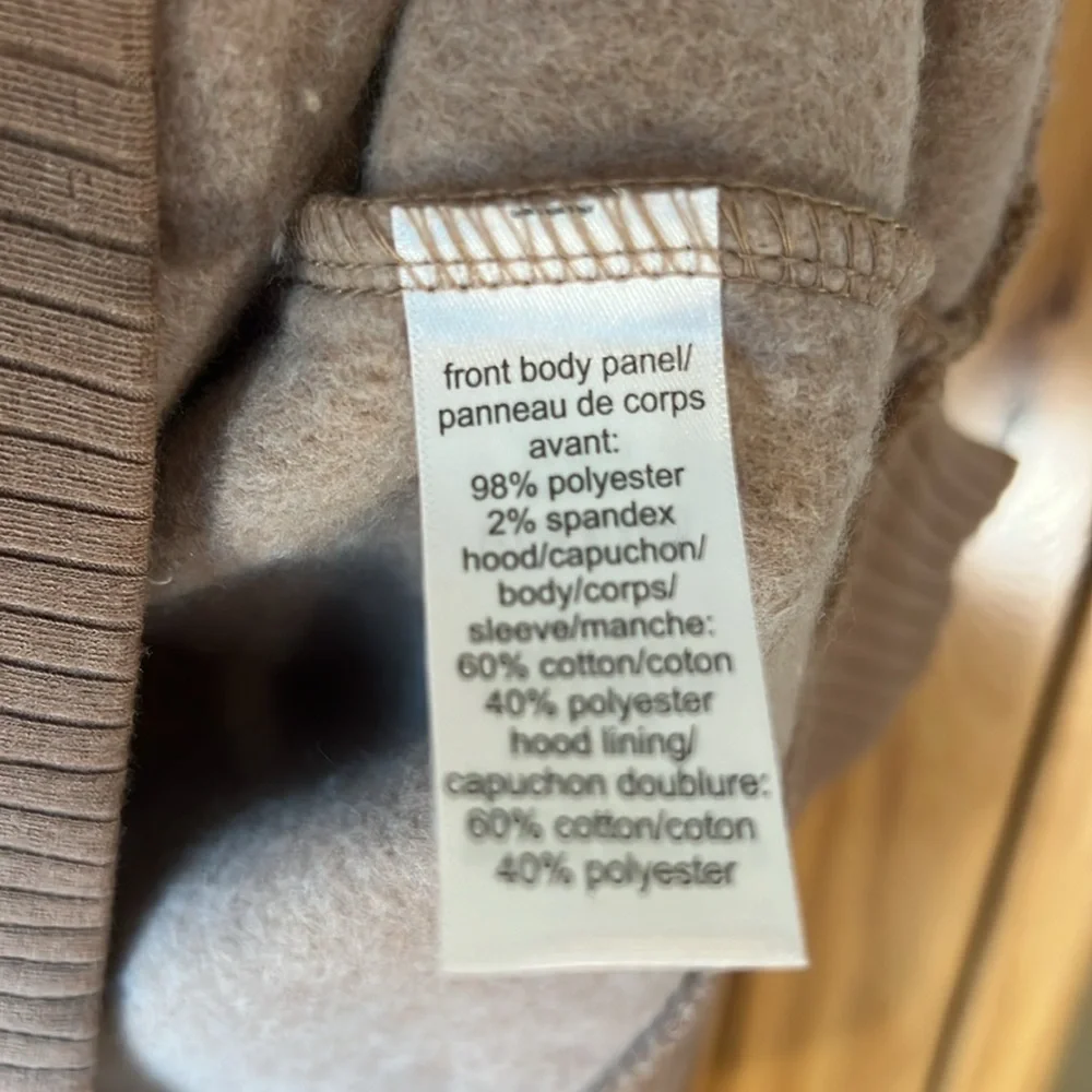 MOVING SALE🎉Maurice’s hoodie - Picture 9 of 9